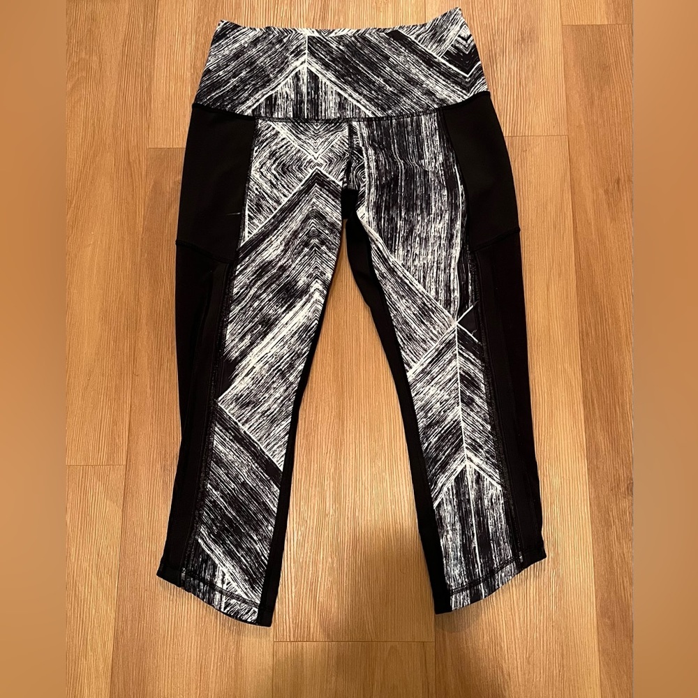 Lululemon capri pants